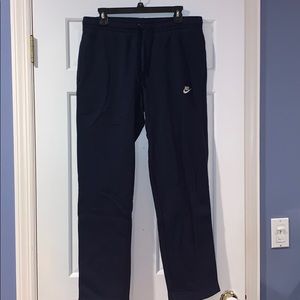 Men’s Nike navy blue sweatpants size medium